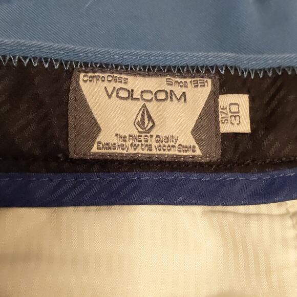 Volcom Men's Flat Front Shorts Size 30 - Picture 7 of 7